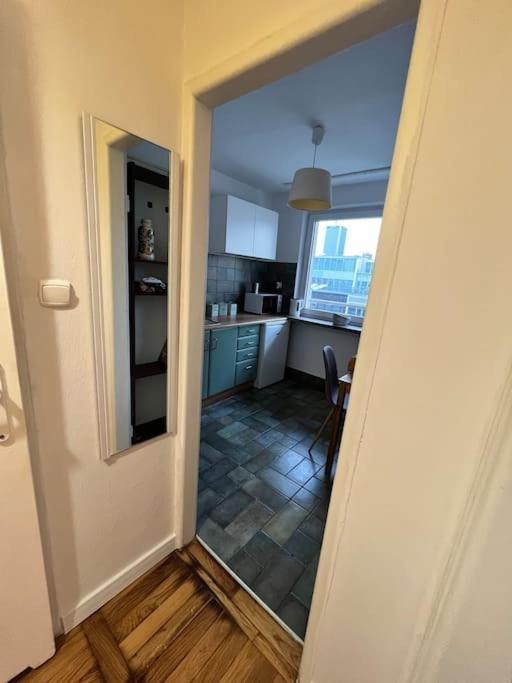 Ohmyhome - Chmielna Warszawa Zewnętrze zdjęcie